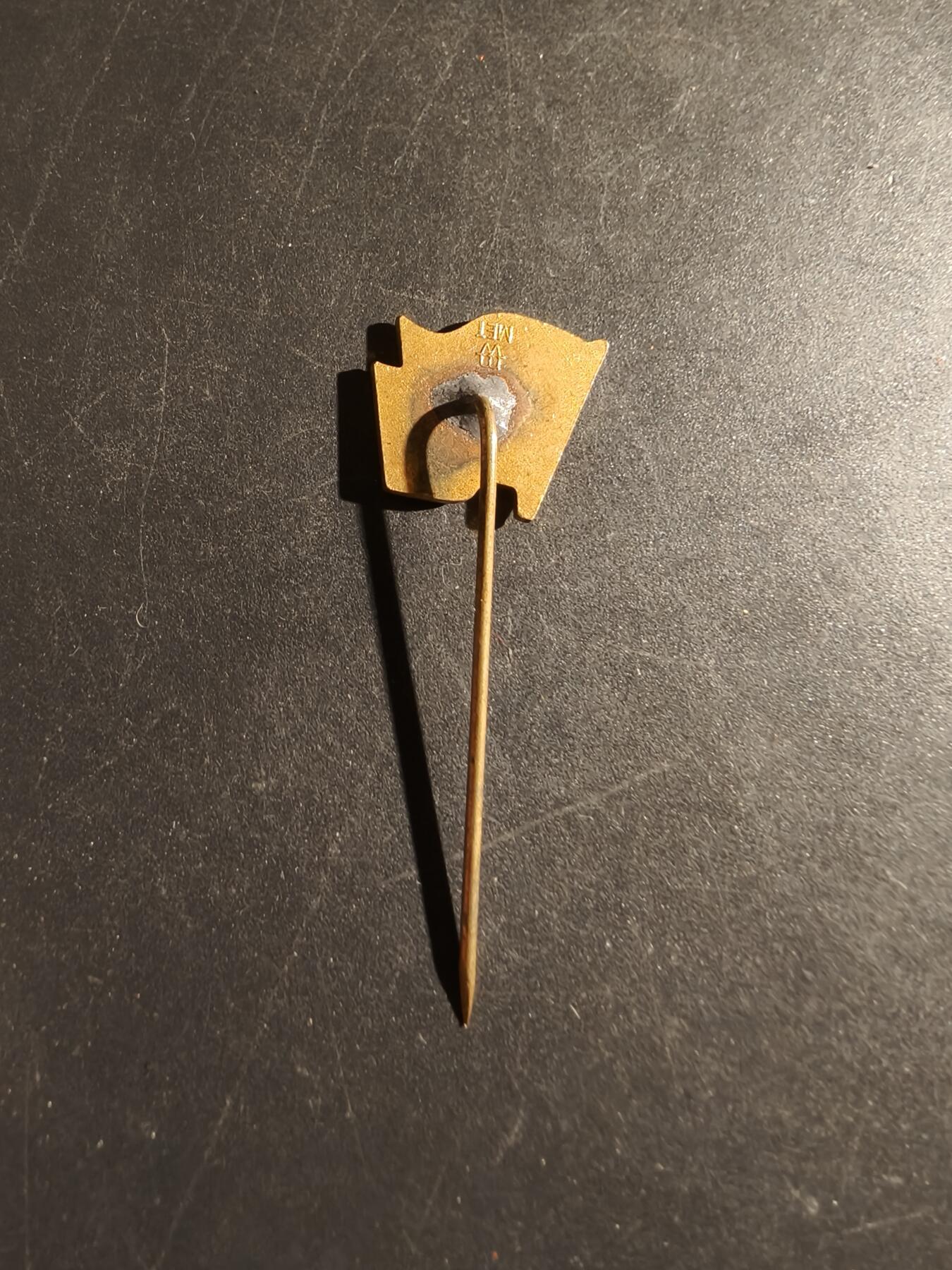 老王徽章第163期 13-15日三场连拍 16日统一发货  13、14日结束后可寄存