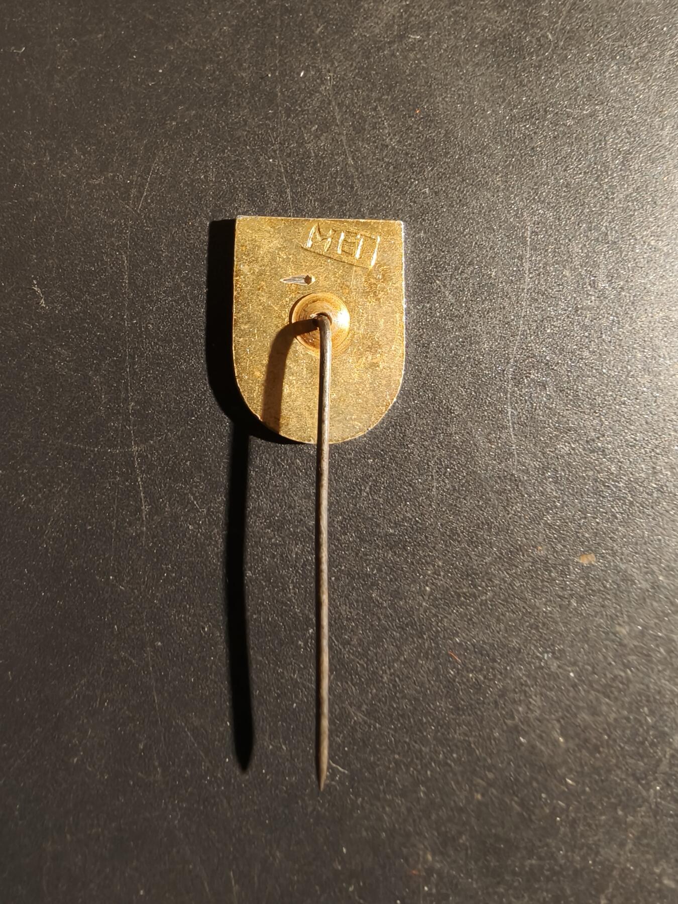 老王徽章第163期 13-15日三场连拍 16日统一发货  13、14日结束后可寄存 波兰弗罗茨瓦夫市徽章