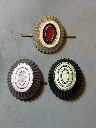 盛世勋华——号角文化勋章邮票专场拍卖第288期 - 俄罗斯警察大檐帽帽徽3枚