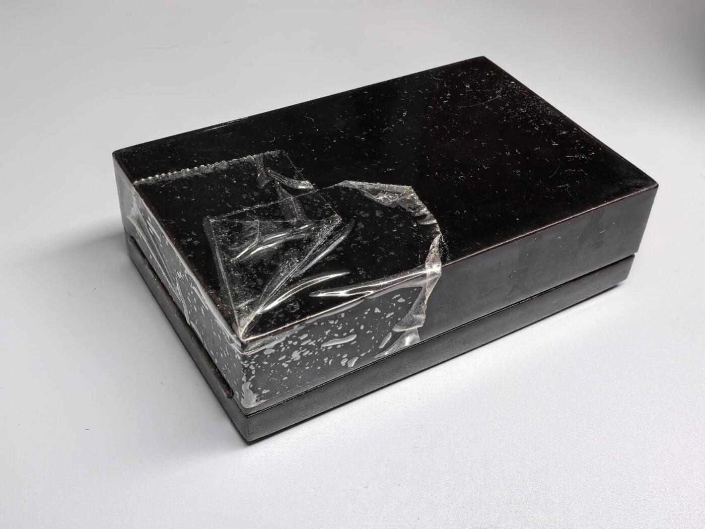 小驴勋章奖章收藏11月15日周六晚五点拍卖（珍爱和平，收藏战争，铭记历史，勿忘国耻，忠党爱国。有偿代拍，送拍规则在简介最后，参拍须阅读规则后再参拍，关系到运费包装发货时效真假辨别等关键信息，拍卖时不再发原图，看大图店主微信码在拍卖店铺介绍里） 金鵄，五等章配四等盒，品如图