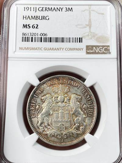 万国钱币拍卖第055期 - NGC MS62 1911年德国汉堡双狮护盾长翅流通3马克 十字转光红酒彩包浆