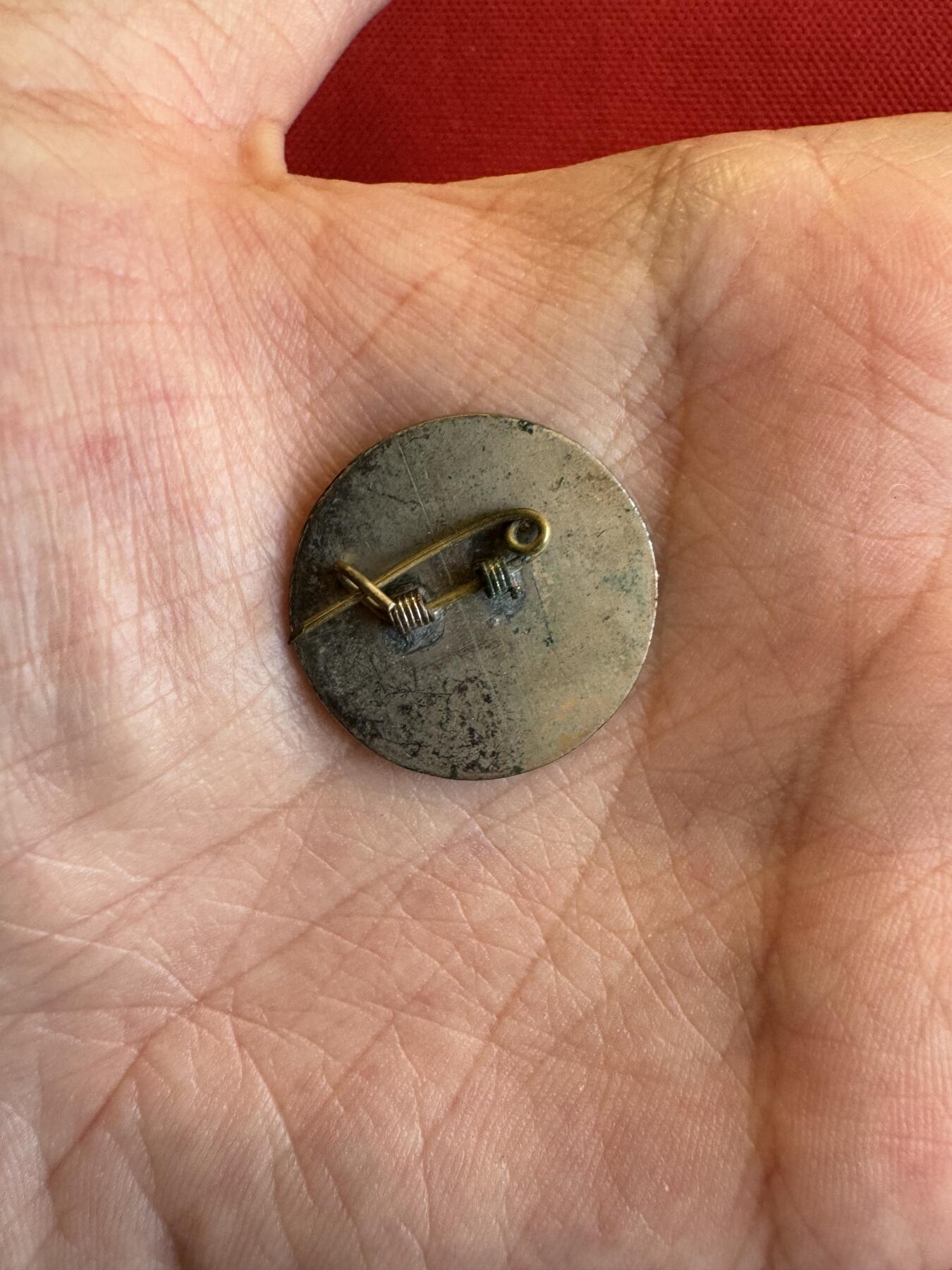 五哥徽章群   15号周六晚上八点4群联拍 铜章