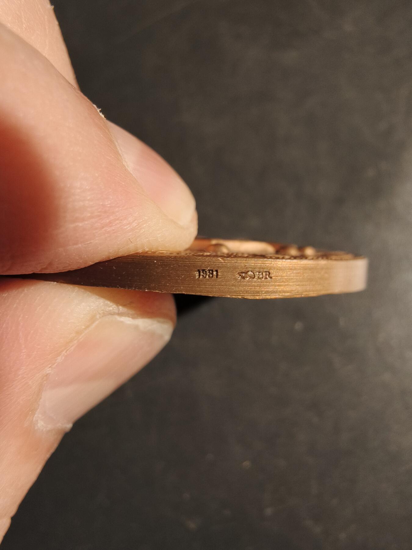 老王徽章第163期 13-15日三场连拍 16日统一发货  13、14日结束后可寄存