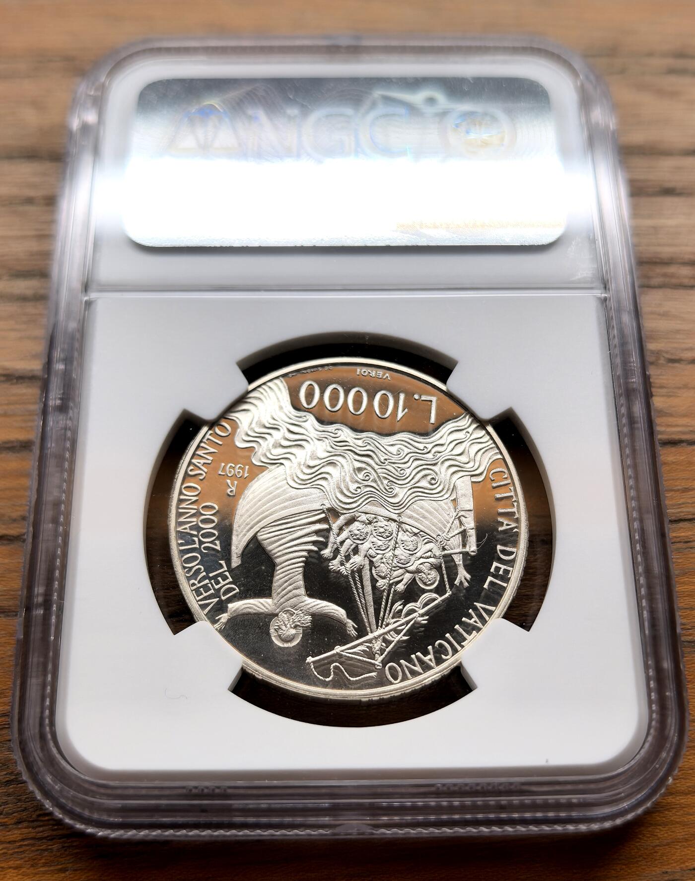 泉海漫舟·凡希社世界钱币微拍第三百十四期 1997梵蒂冈大洪水与方舟10000里拉大银精铸NGC-PF69UC