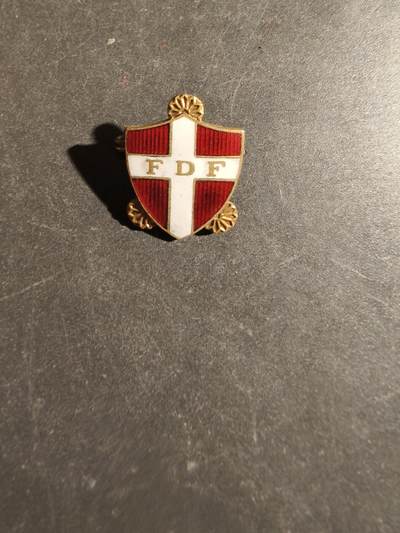 老王徽章第163期 13-15日三场连拍 16日统一发货  13、14日结束后可寄存 - 丹麦FDF基督教青年协会徽章