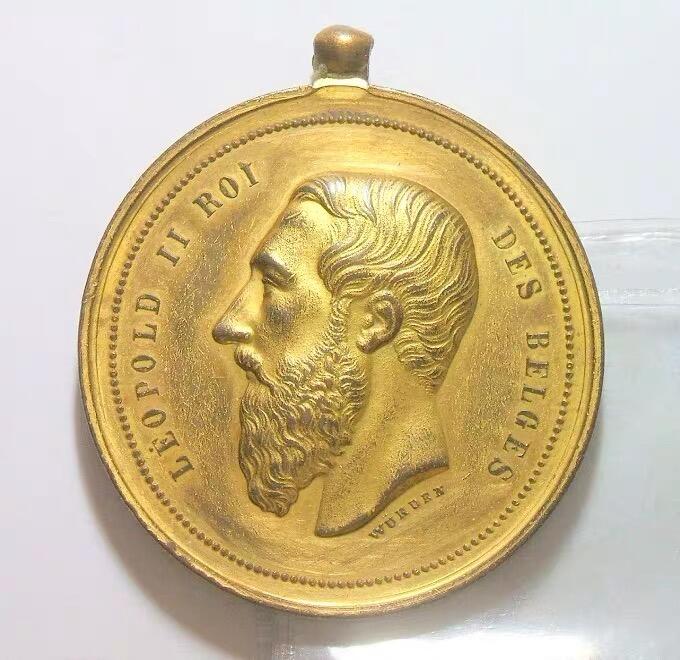 比利时1900年前后 利奥波德二世高浮雕精制大镀金章 45MM