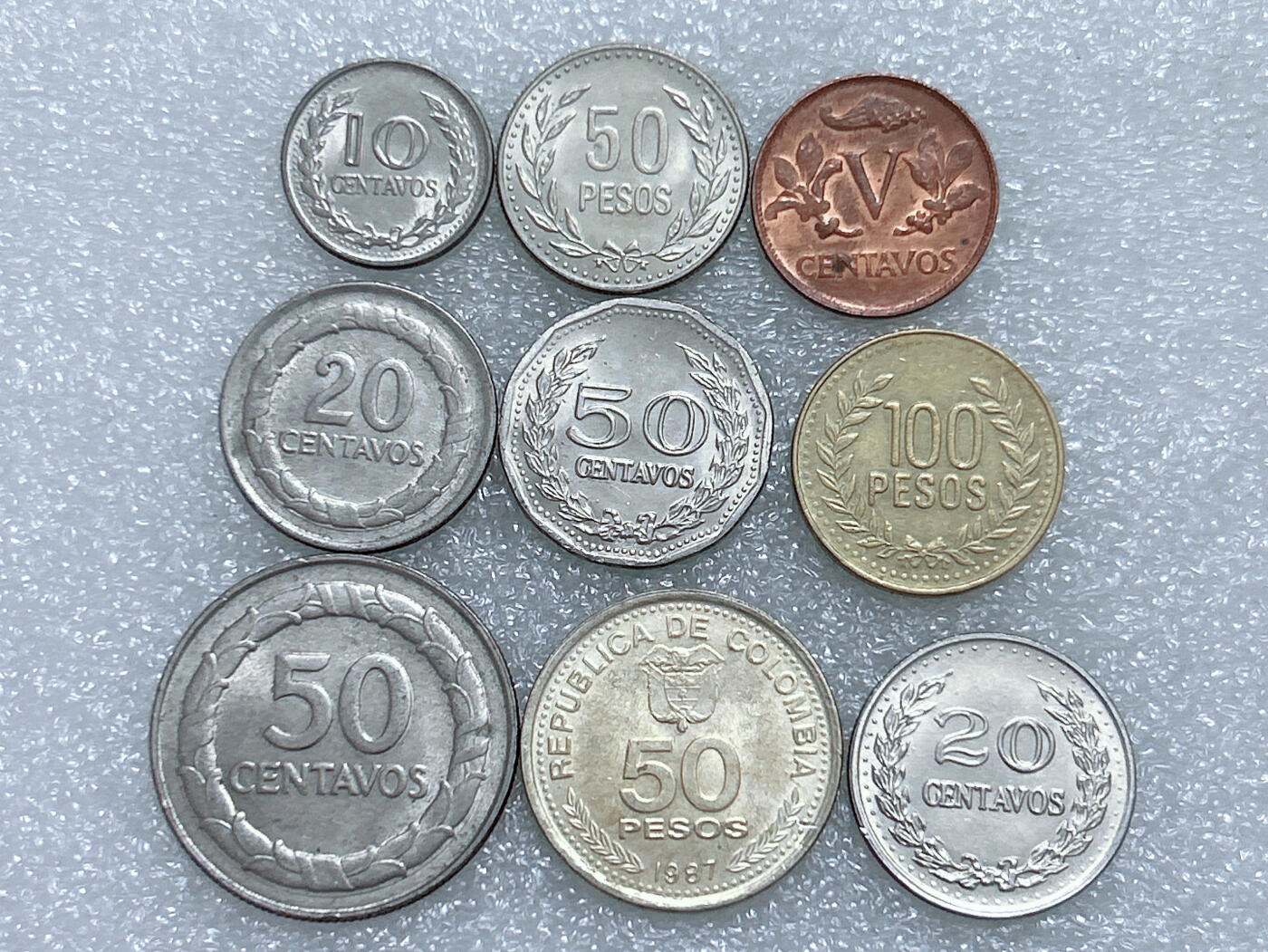 第一海外回流一元起拍收藏 散集专场  第266期 哥伦比亚不同版本硬币 9枚 带光好品