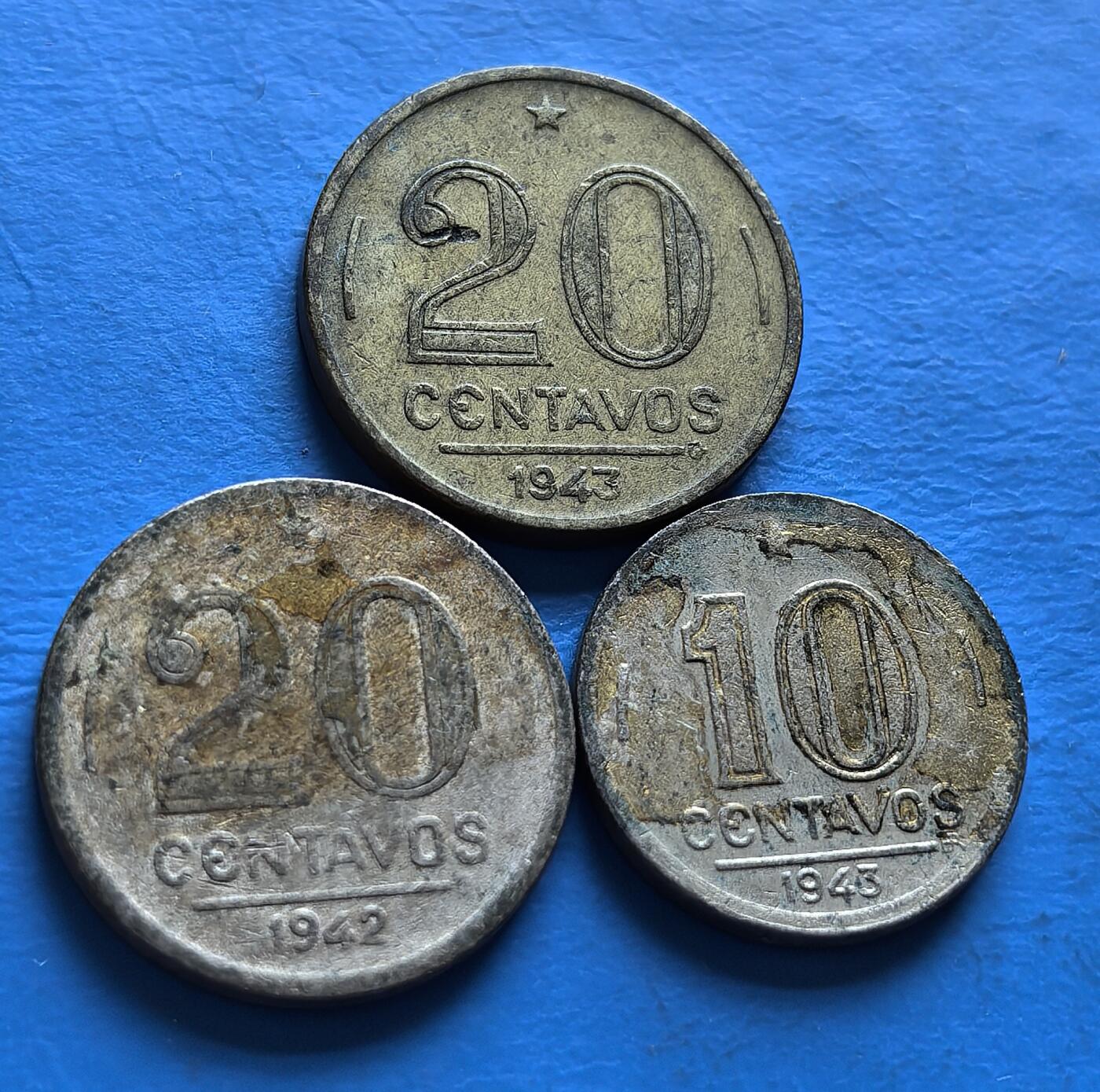 外国优质老铜币银币，周六九点倒数截拍，满百包邮，可寄存半年，喜欢朋友微信扫描二维码可直接参拍