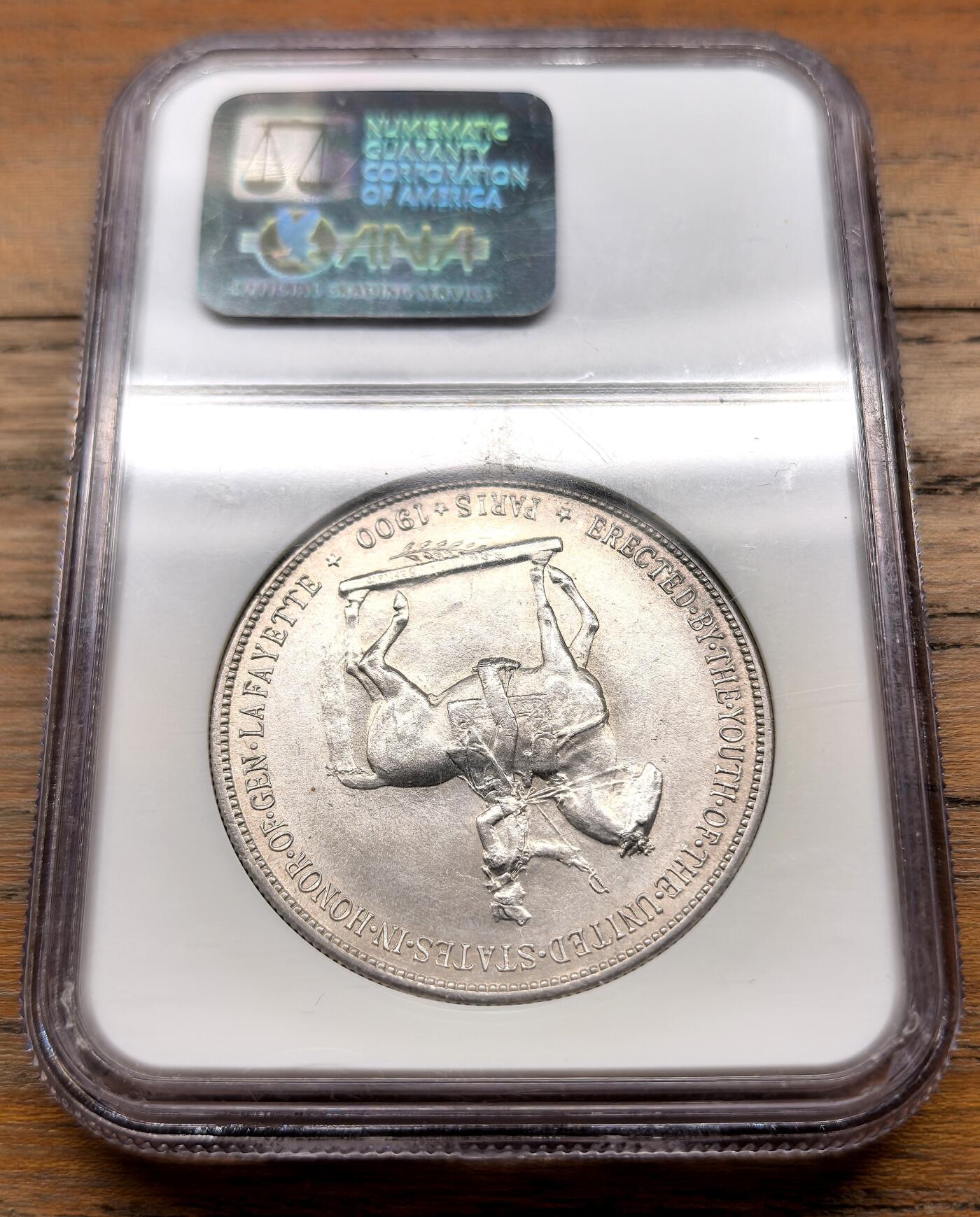 泉海漫舟·凡希社世界钱币微拍第三百十四期 荐！1900美国拉法耶特DOLLAR纪念大银NGC-MS64，美国首枚纪念DOLLAR，浅灰彩粉光，质感一流，光泽温润雅致，兼具艺术与历史价值的二十世纪名誉品种。（附视频）