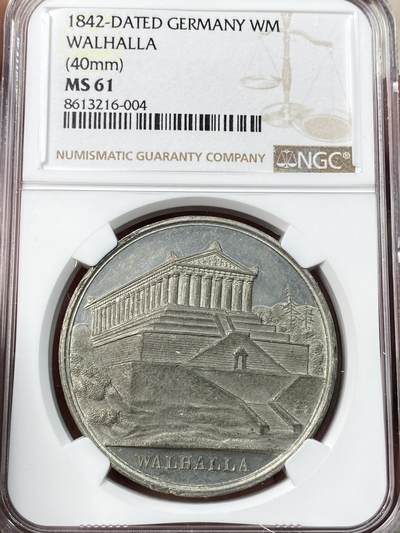 万国钱币拍卖第055期 - NGC MS61 1842年德国巴伐利亚瓦尔哈拉死亡圣殿落成纪念大锡章 罕见圣殿向右的版本 镜面典藏品质