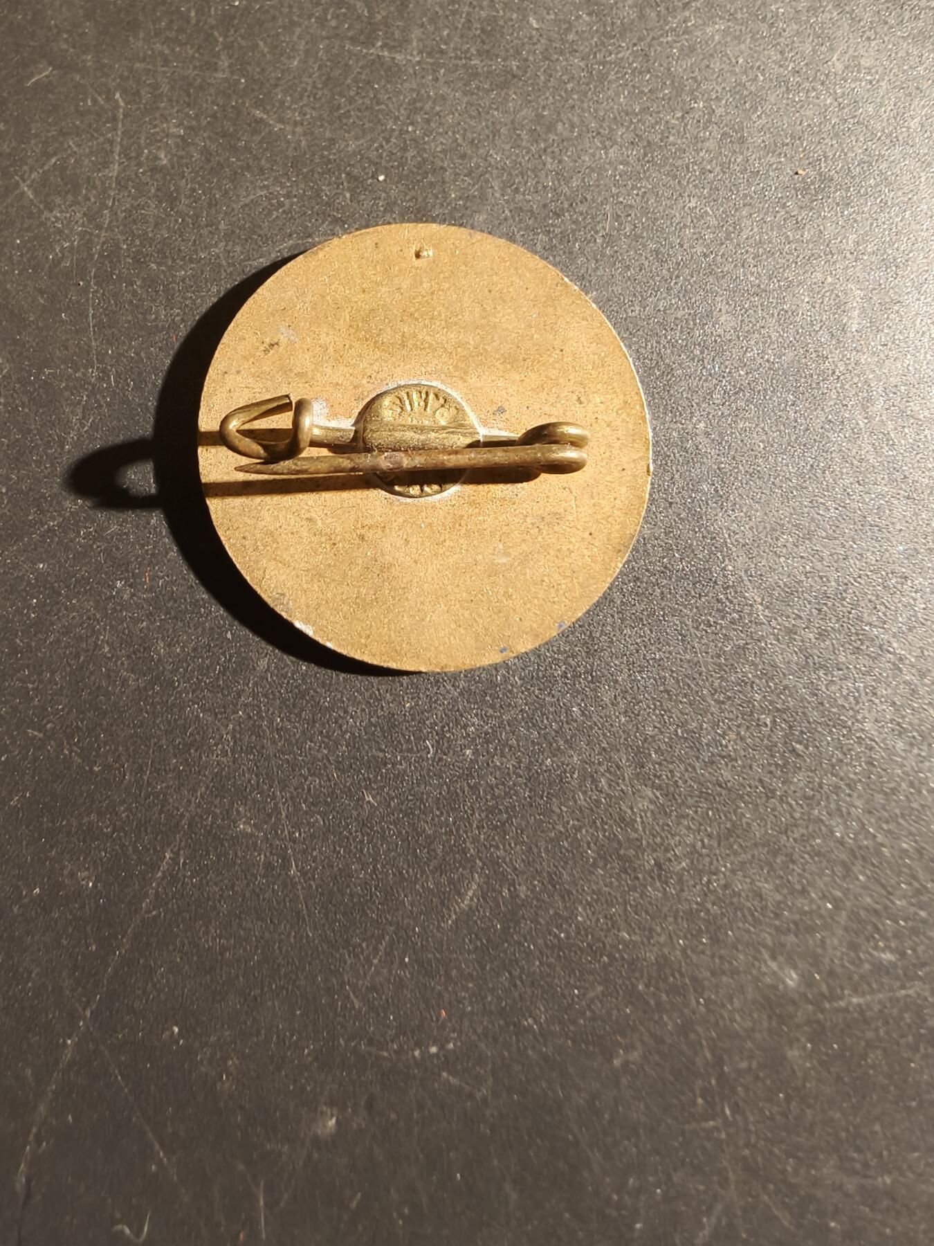 老王徽章第163期 13-15日三场连拍 16日统一发货  13、14日结束后可寄存 法国徽章