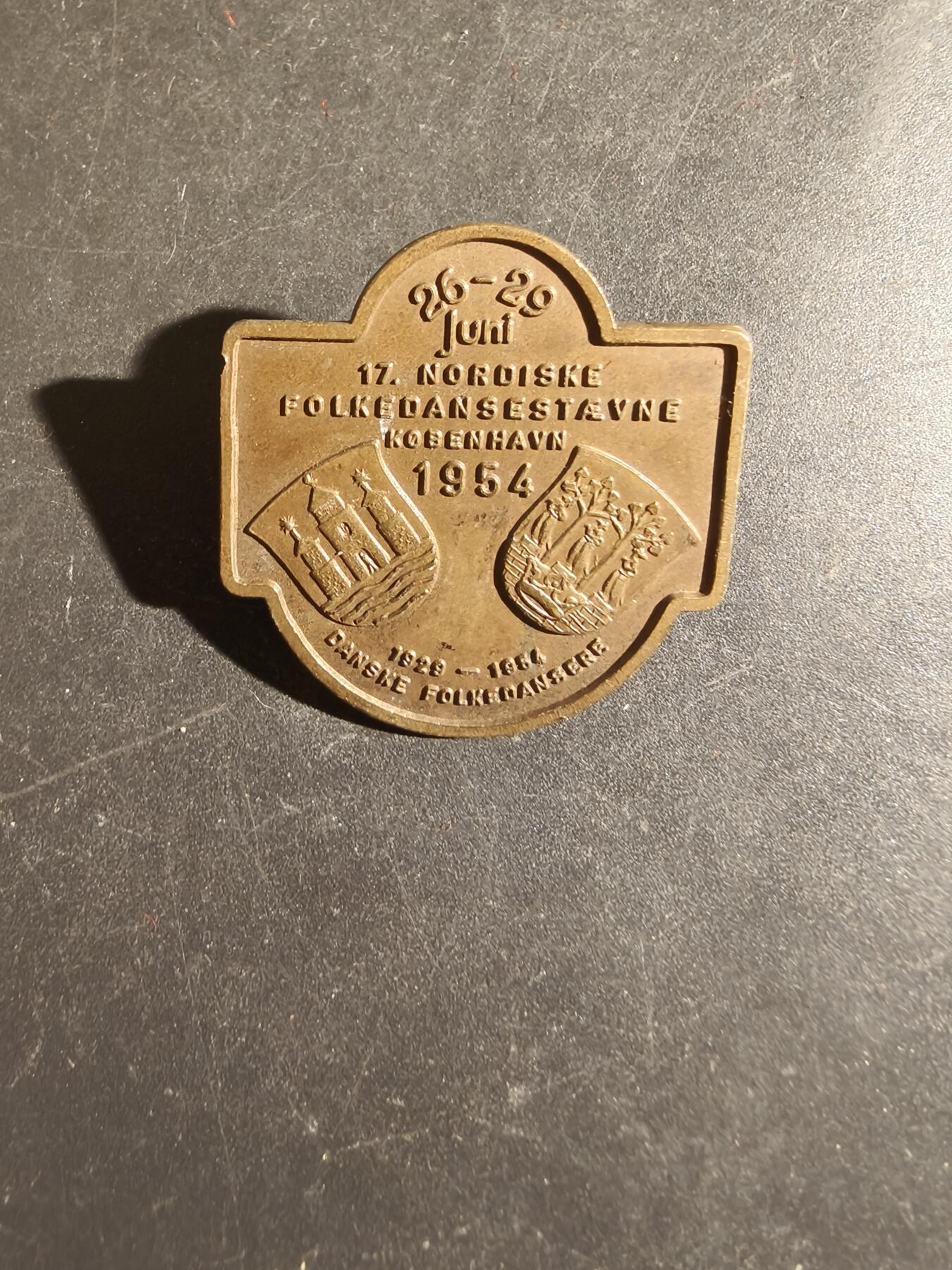 老王徽章第163期 13-15日三场连拍 16日统一发货  13、14日结束后可寄存 丹麦徽章