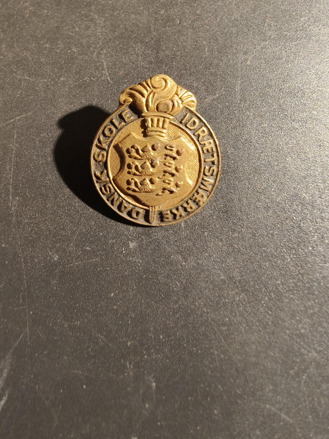 老王徽章第163期 13-15日三场连拍 16日统一发货  13、14日结束后可寄存 丹麦徽章