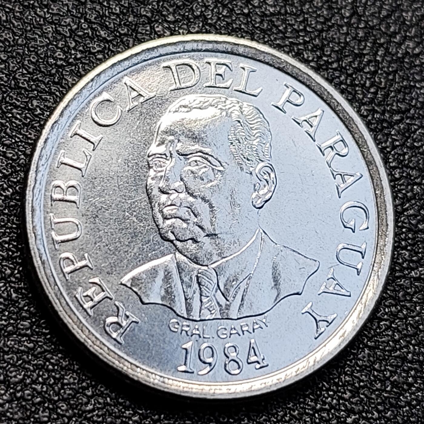 泉币菌-第129场-精品福利场（本场拍品多，请提前出价） 原光极美 巴拉圭1984年10瓜拉尼 FAO币