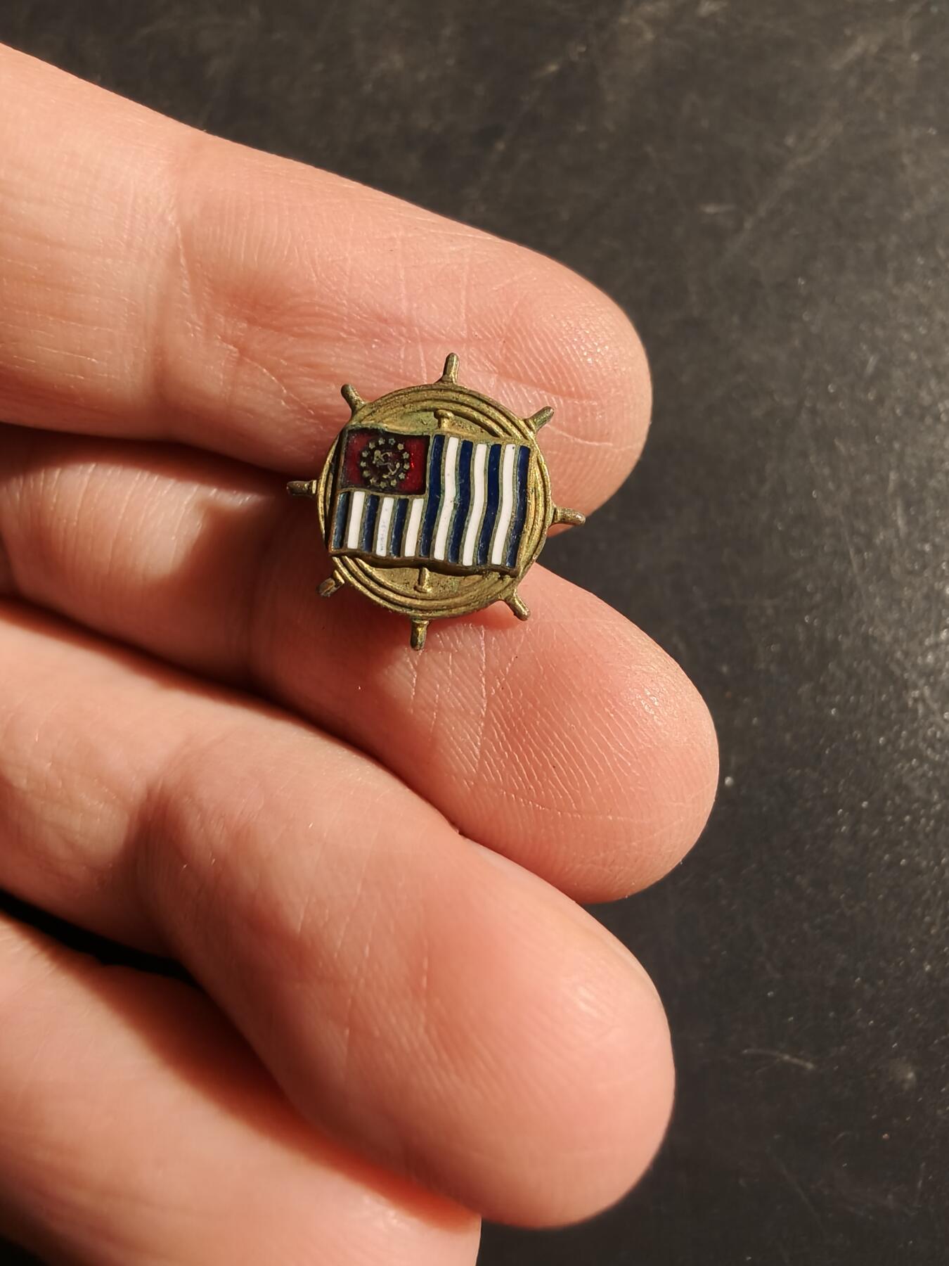 老王徽章第163期 13-15日三场连拍 16日统一发货  13、14日结束后可寄存