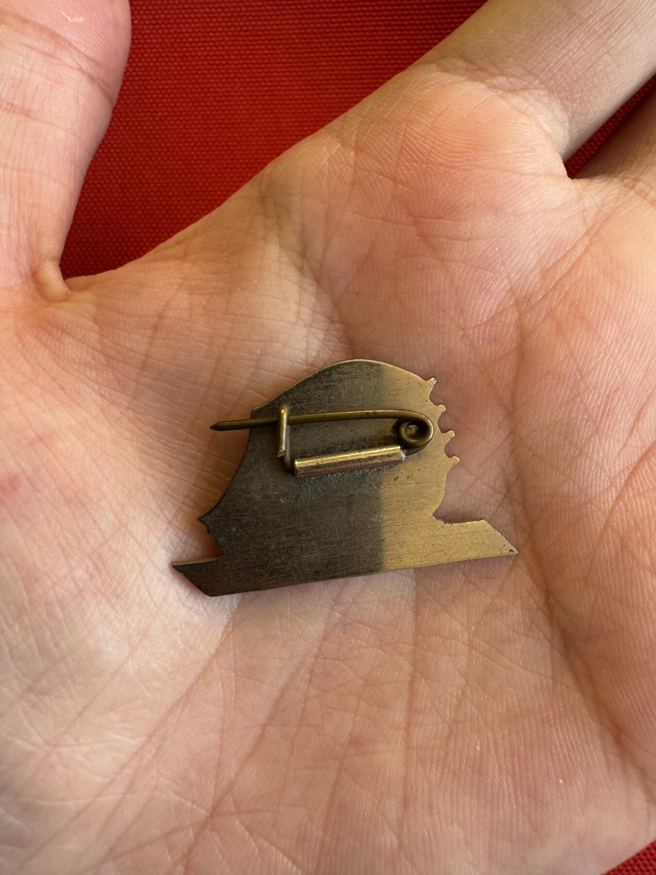 五哥徽章群   15号周六晚上八点4群联拍 铜章