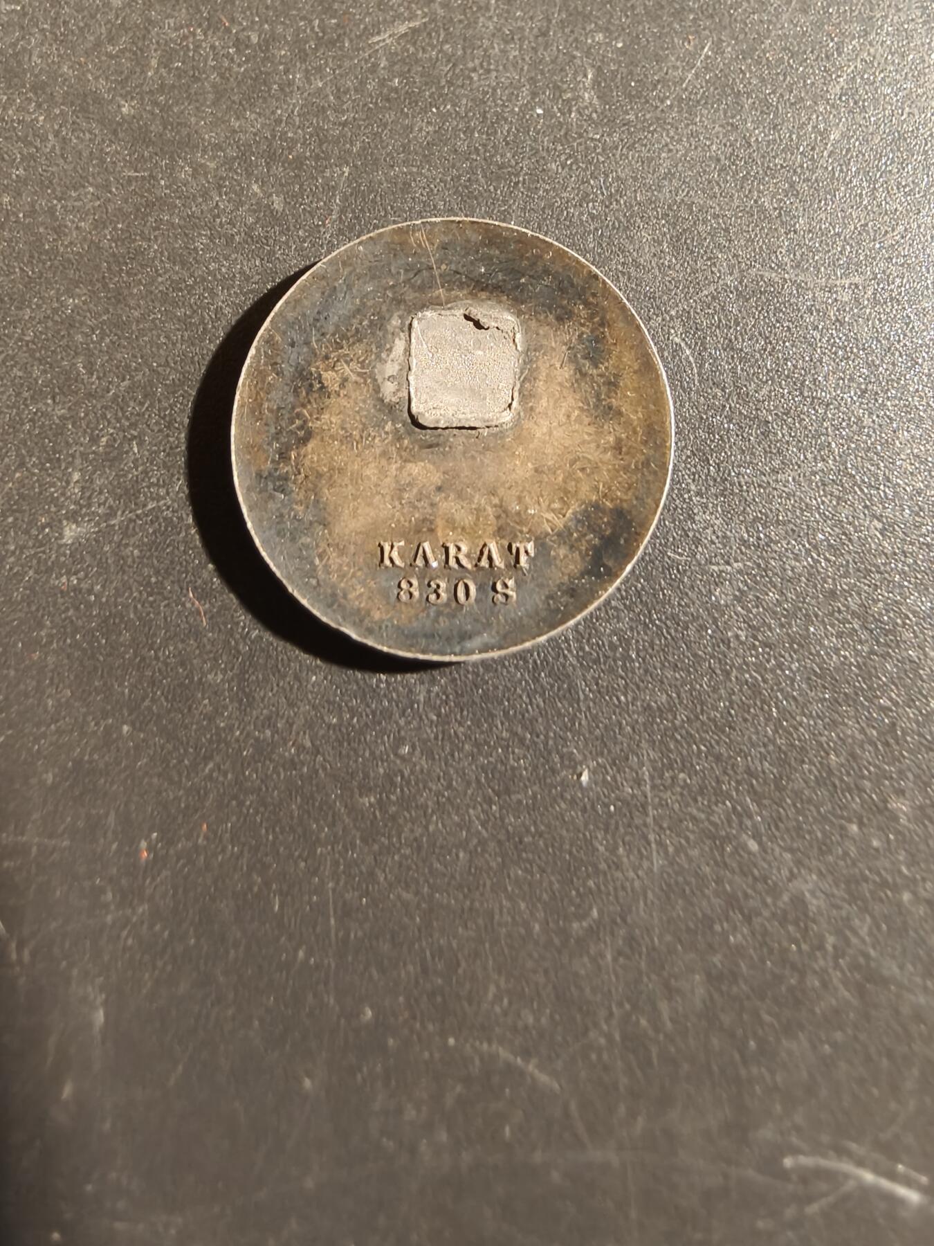 老王徽章第163期 13-15日三场连拍 16日统一发货  13、14日结束后可寄存 丹麦徽章.    830银    2.3g