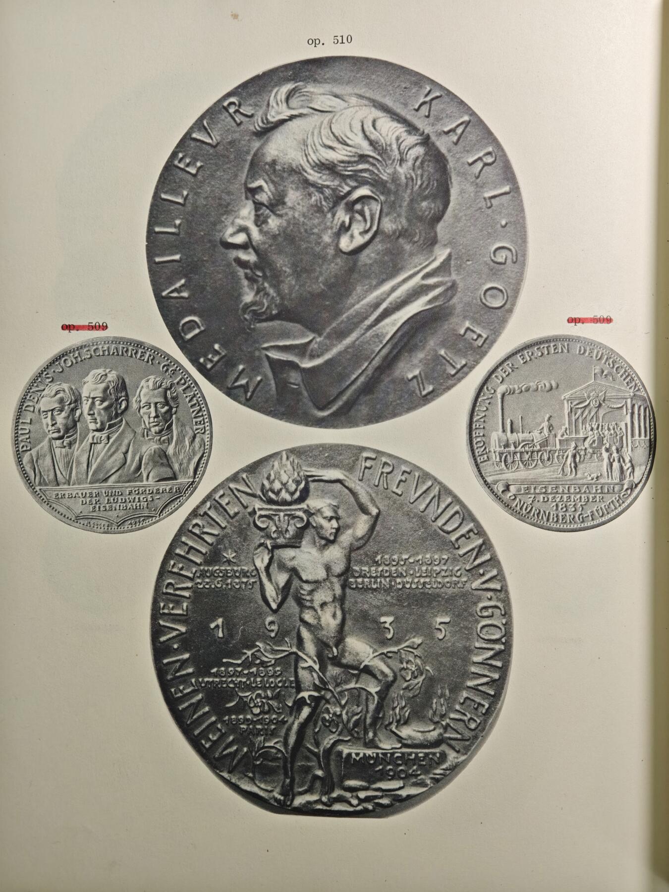 【德藏】世界币章拍卖第153期（拍品征集中~欢迎藏友联系） 97成新 绝版 1967年第一版 章牌大师卡尔歌茨-纪念章Kienast目录 作者亲笔签名版 超大开本 评级公司同款 全书约284页 布面镶嵌硬壳精装