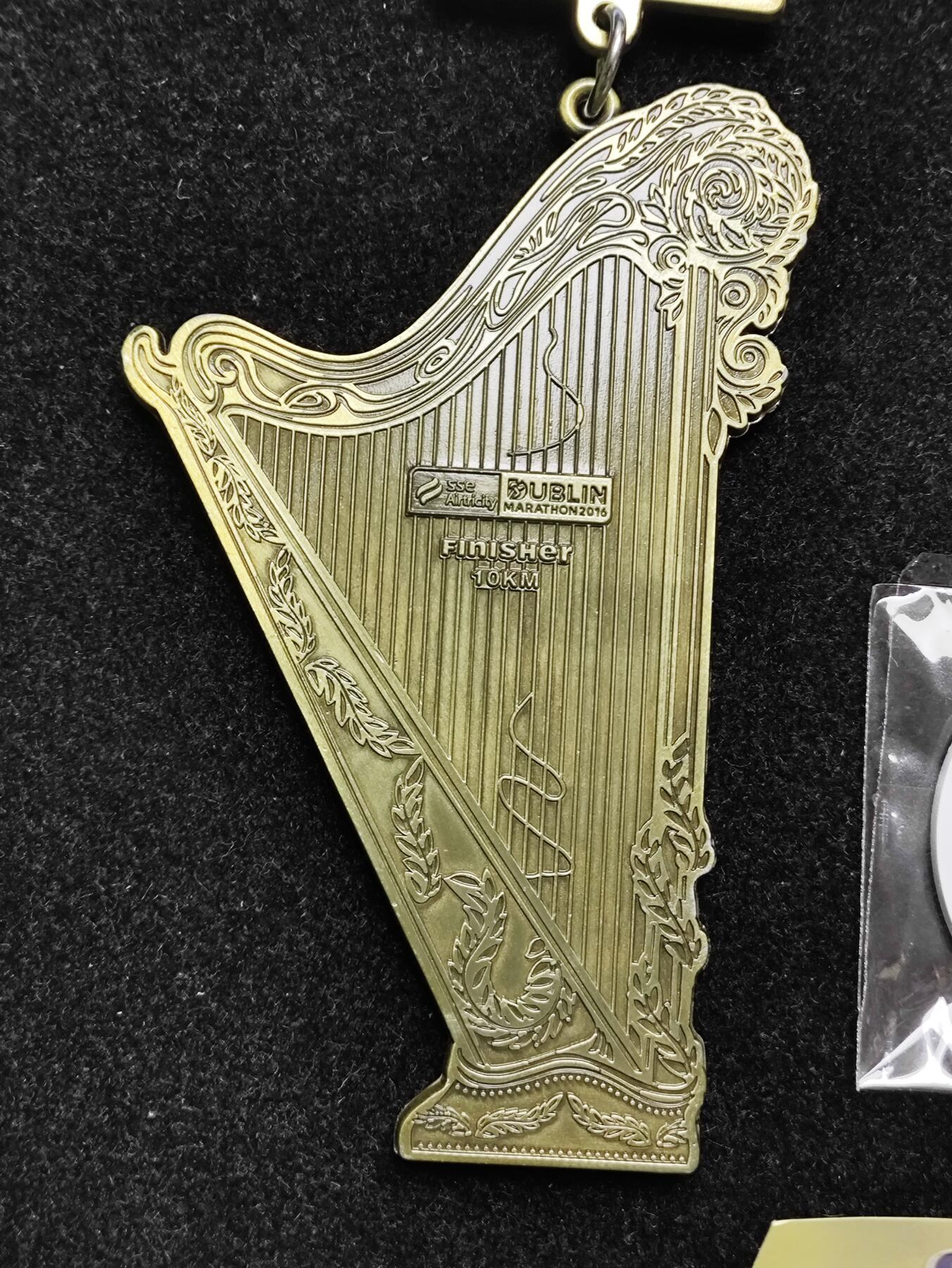 体育马拉松奖牌