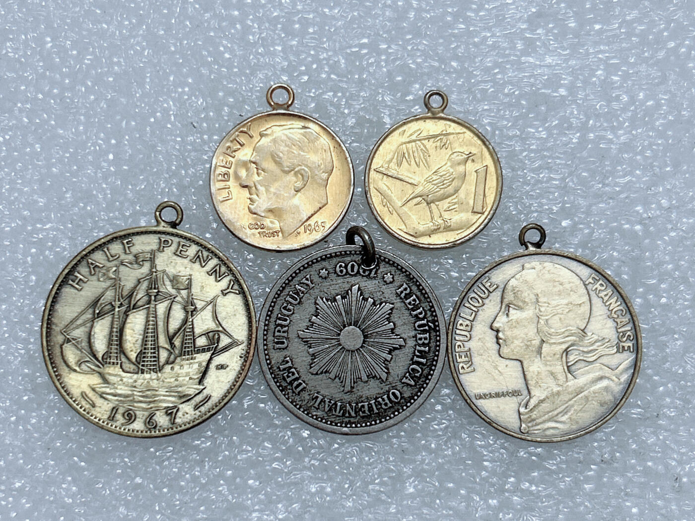 第一海外回流一元起拍收藏 散集专场  第266期 不同项链吊坠 5枚