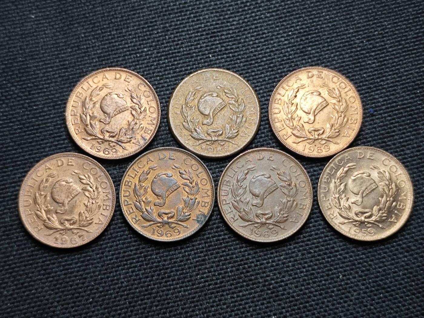 KK钱币收藏小铺  第370场  2月预留时间 周末发货  哥伦比亚一组14枚