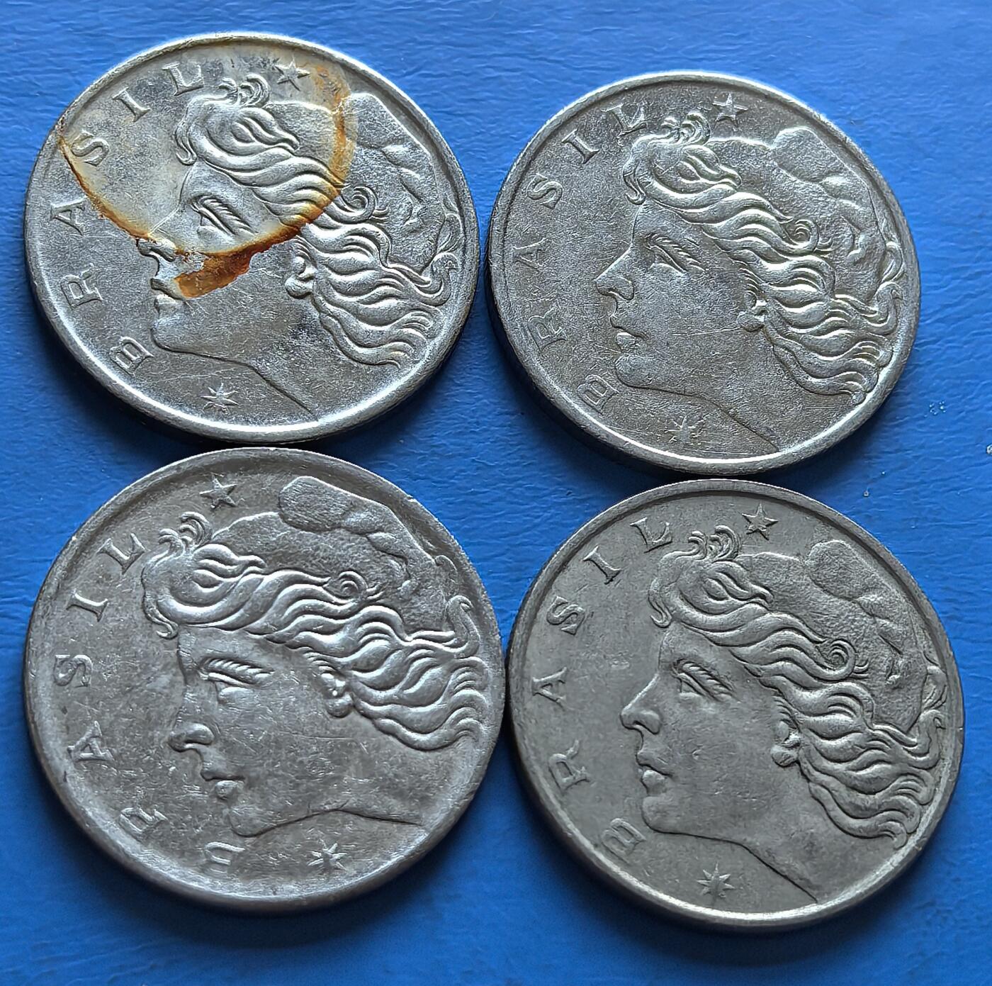 外国优质老铜币银币，周六九点倒数截拍，满百包邮，可寄存半年，喜欢朋友微信扫描二维码可直接参拍