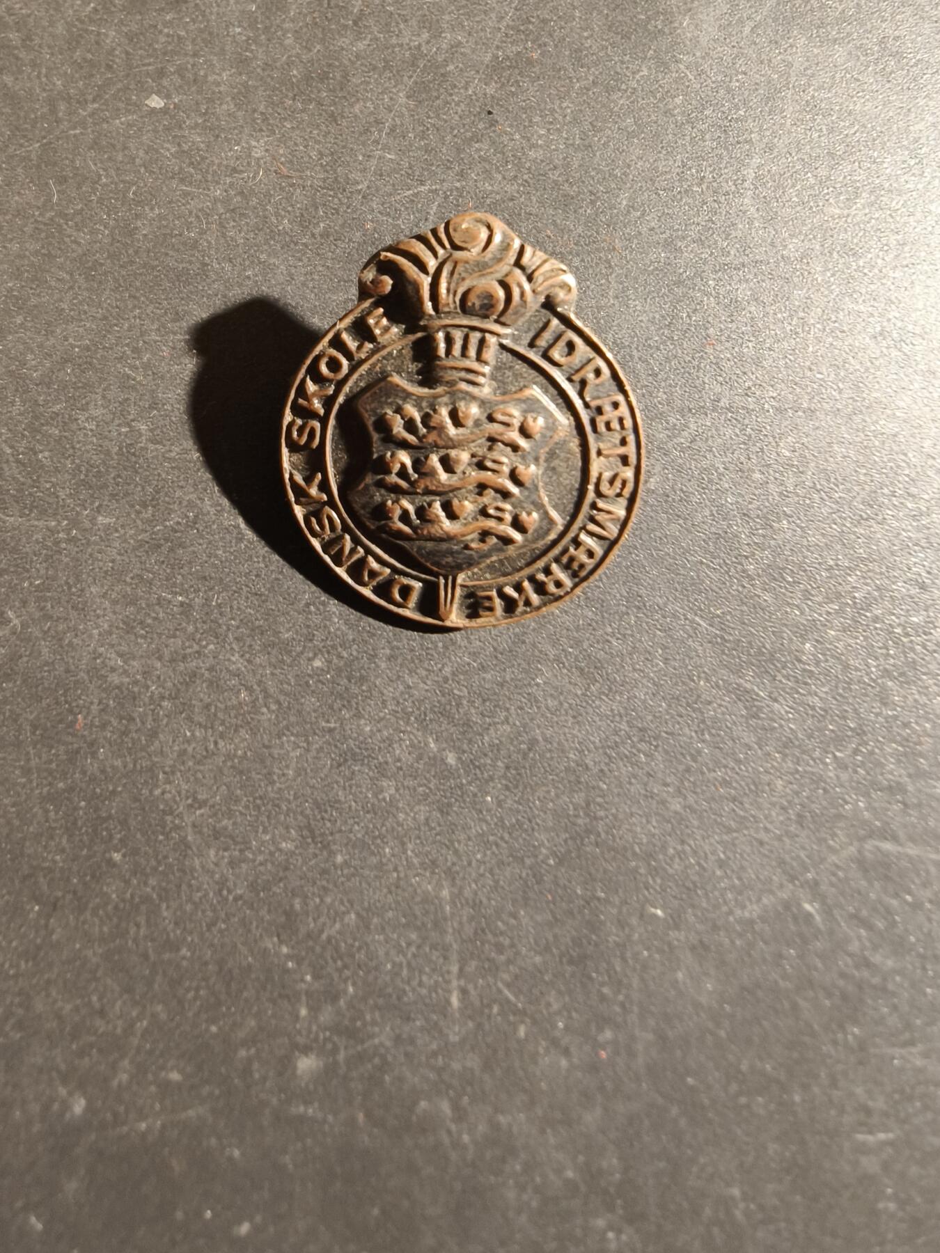 老王徽章第163期 13-15日三场连拍 16日统一发货  13、14日结束后可寄存 丹麦徽章