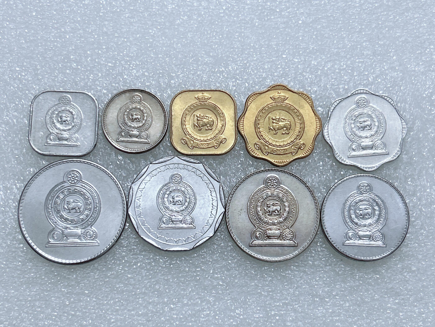 第一海外回流一元起拍收藏 散集专场  第266期 斯里兰卡硬币 9枚 原光好品
