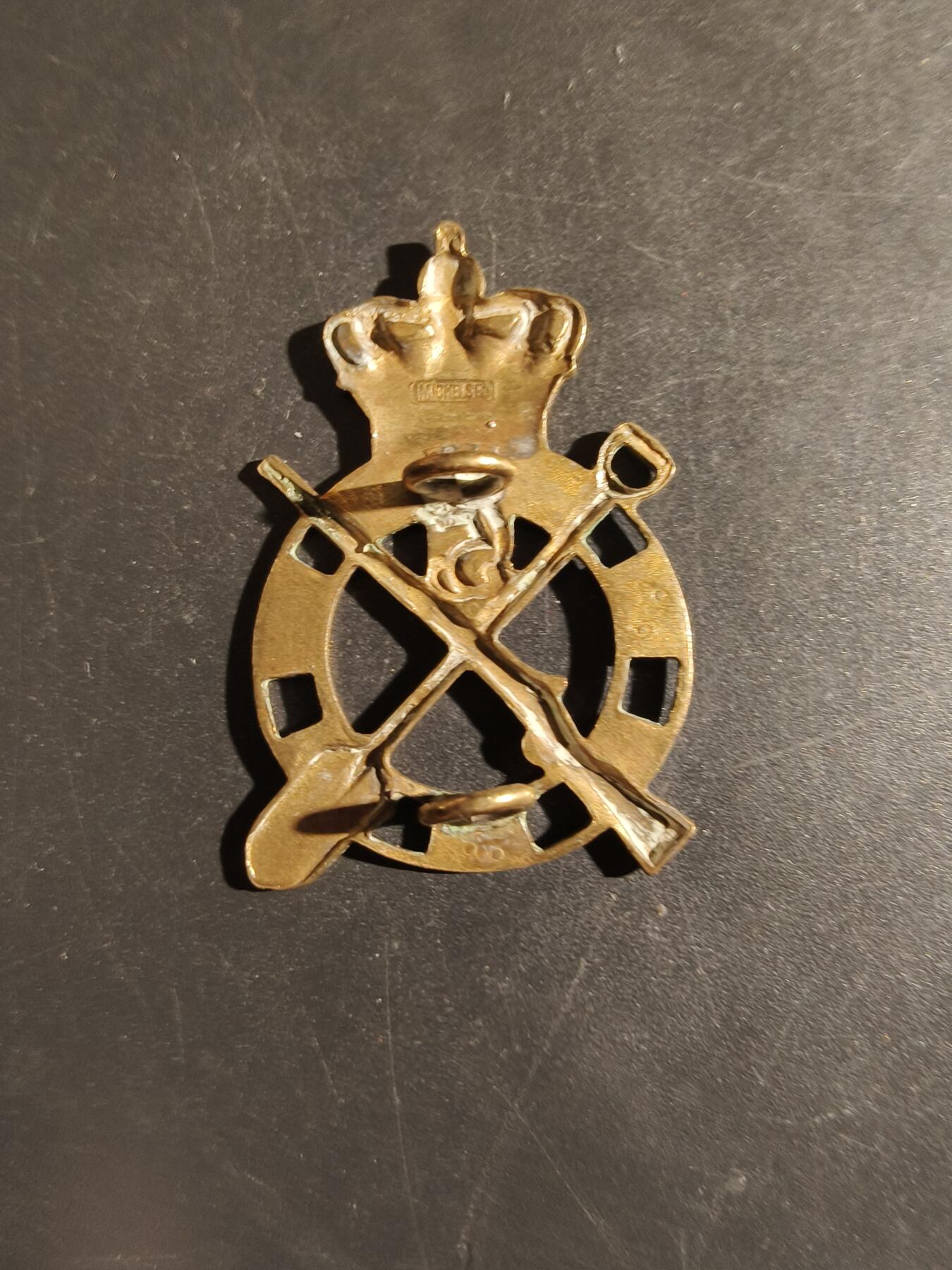 老王徽章第163期 13-15日三场连拍 16日统一发货  13、14日结束后可寄存 丹麦皇家工兵帽徽徽章