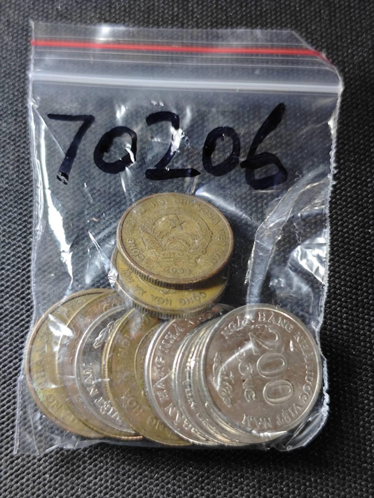 KK钱币收藏小铺  第370场  2月预留时间 周末发货  越南一组10枚