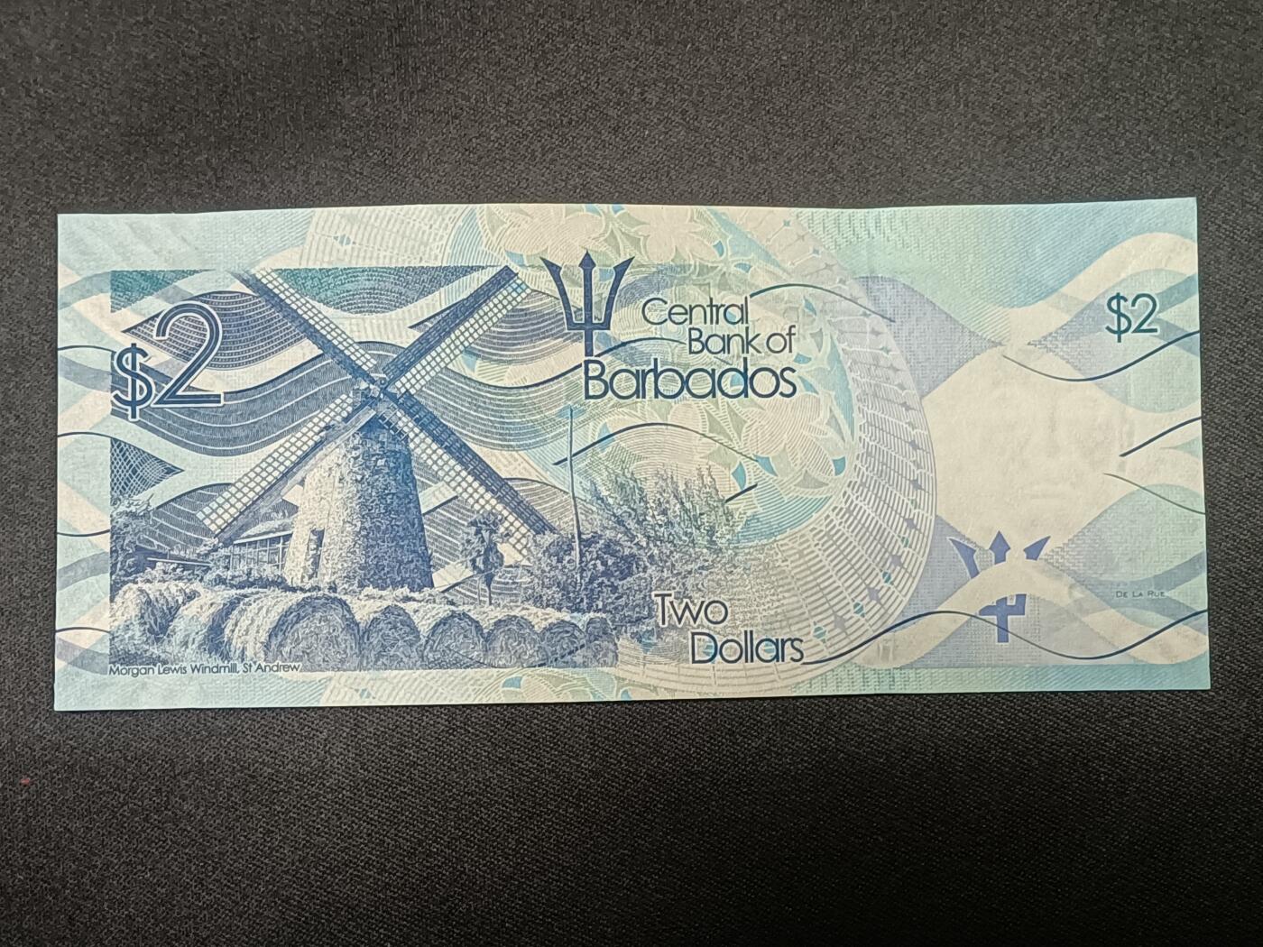 【游宝拍卖】乙巳蛇年86期  巴巴多斯-2元【2013年 全新UNC】