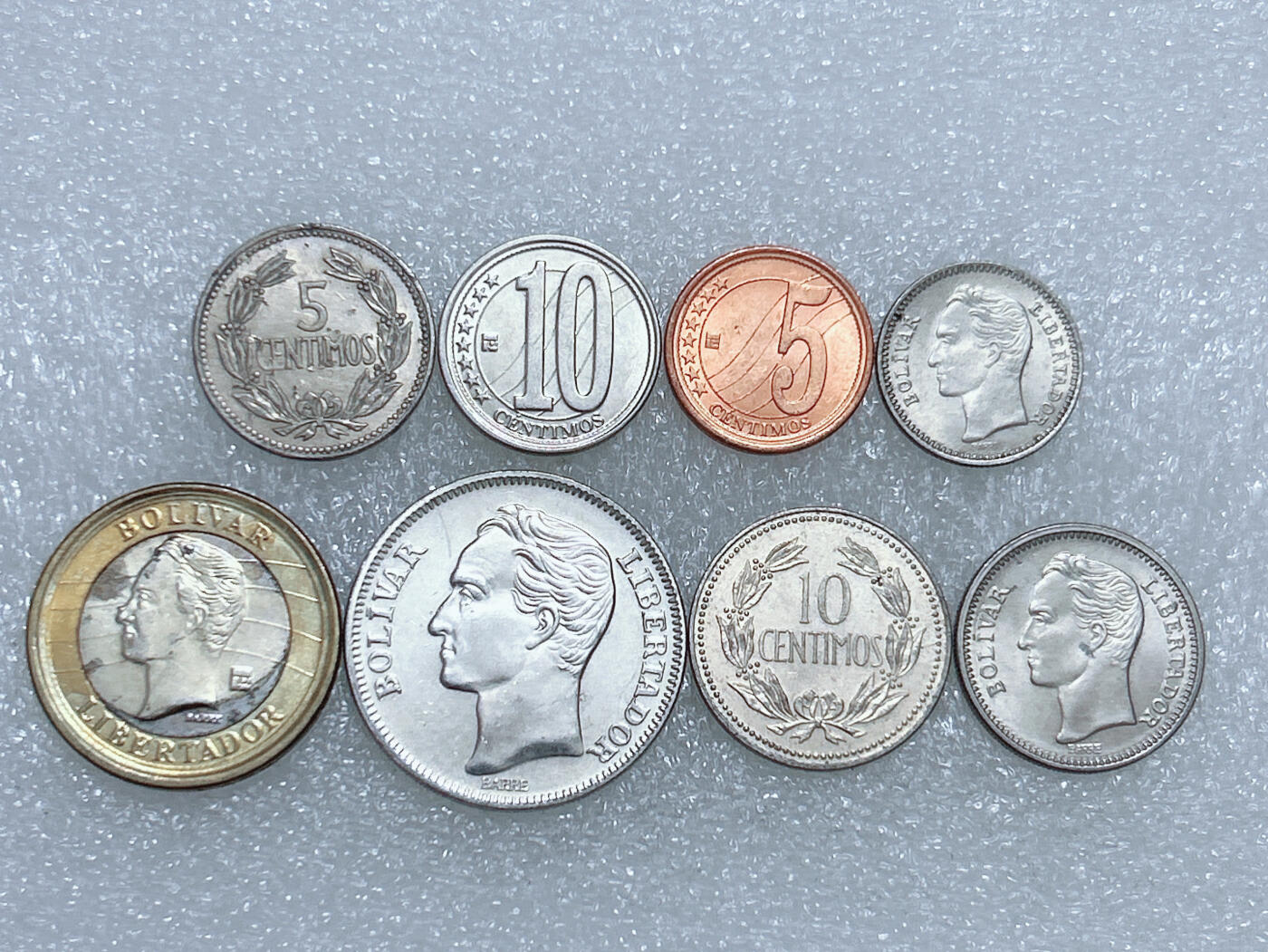 第一海外回流一元起拍收藏 散集专场  第266期 委内瑞拉硬币 8枚