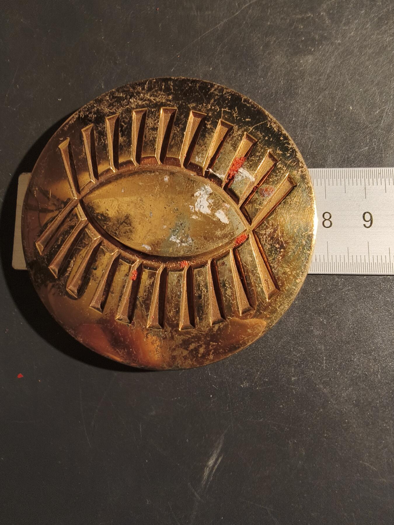 老王徽章第163期 13-15日三场连拍 16日统一发货  13、14日结束后可寄存 法国大铜章     直径76mm.   重量288.1g