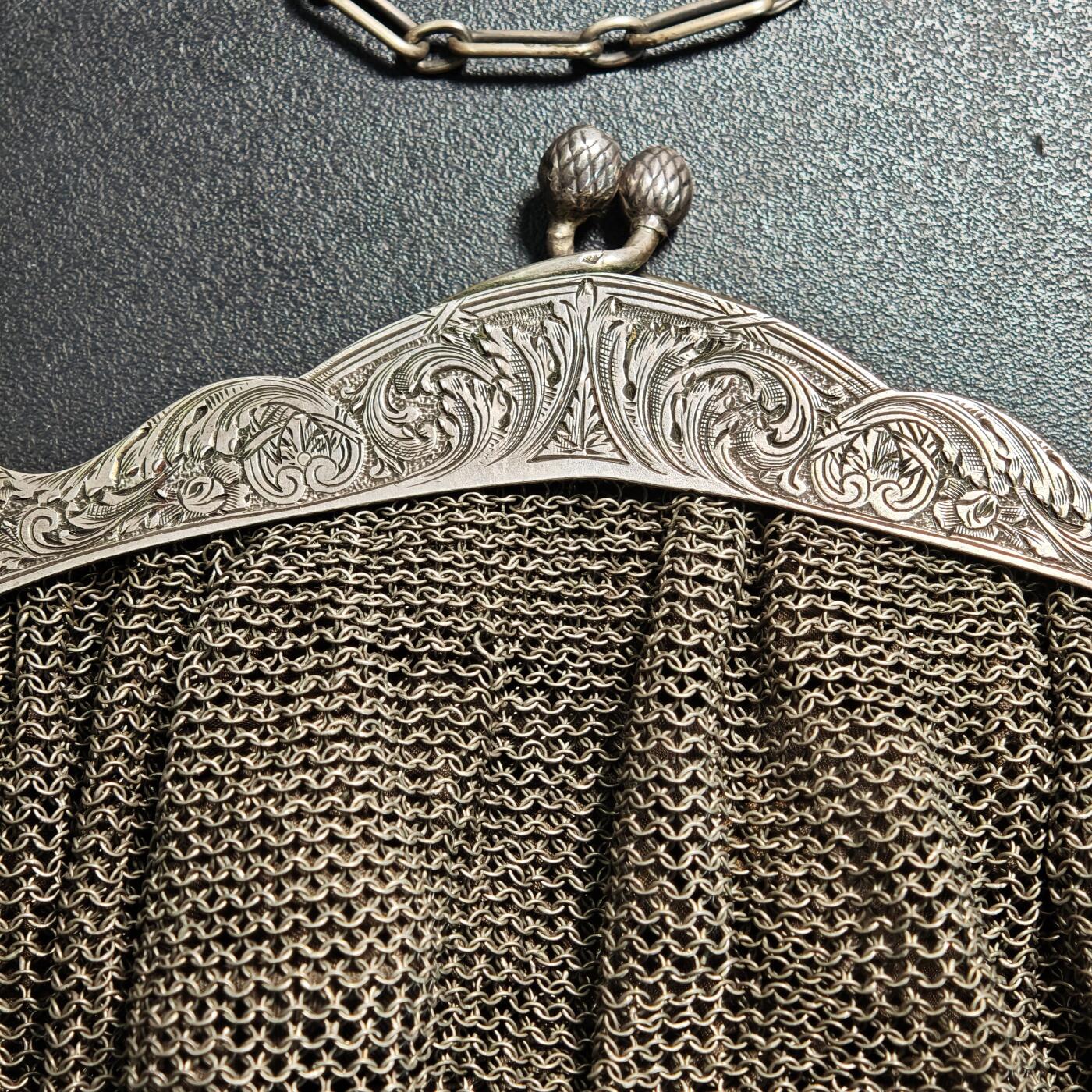 【德藏】世界币章拍卖第153期（拍品征集中~欢迎藏友联系） 欧洲老银钱袋 手工刻花 工艺精湛 重约：350g