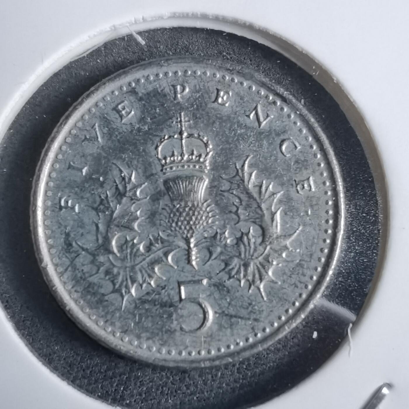 沼泽如烟--第905场 英国2000年5便士