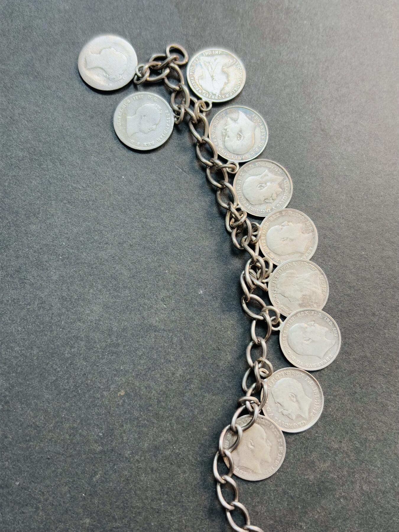 文馨钱币收藏第 281 场，【 长期接收代拍品】银元，银币，套币，纸币专场（本场截拍后休息三天，19 号发货） 少见英国银币手链，威廉四世，维多利亚，爱德华七世，乔治五世，均为 925 高银，链子也是银的，共计 23 克