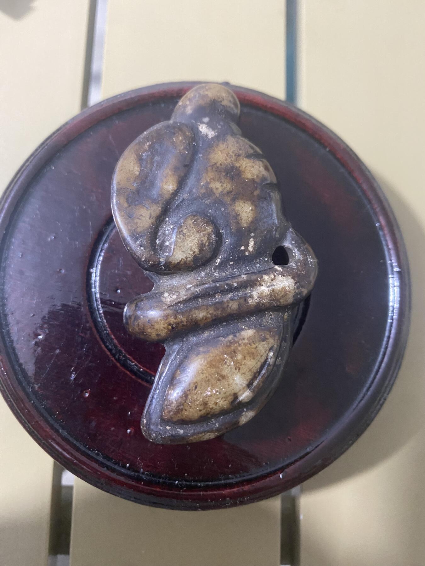 江南站杂件场 老玉手把件