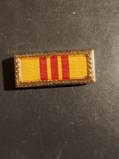 老王徽章第163期 13-15日三场连拍 16日统一发货  13、14日结束后可寄存 - 南越总统集体嘉奖勋略