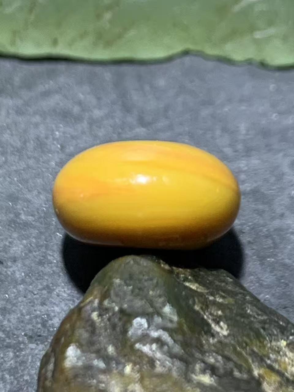 精美冰飘战国红玛瑙算盘珠一个，