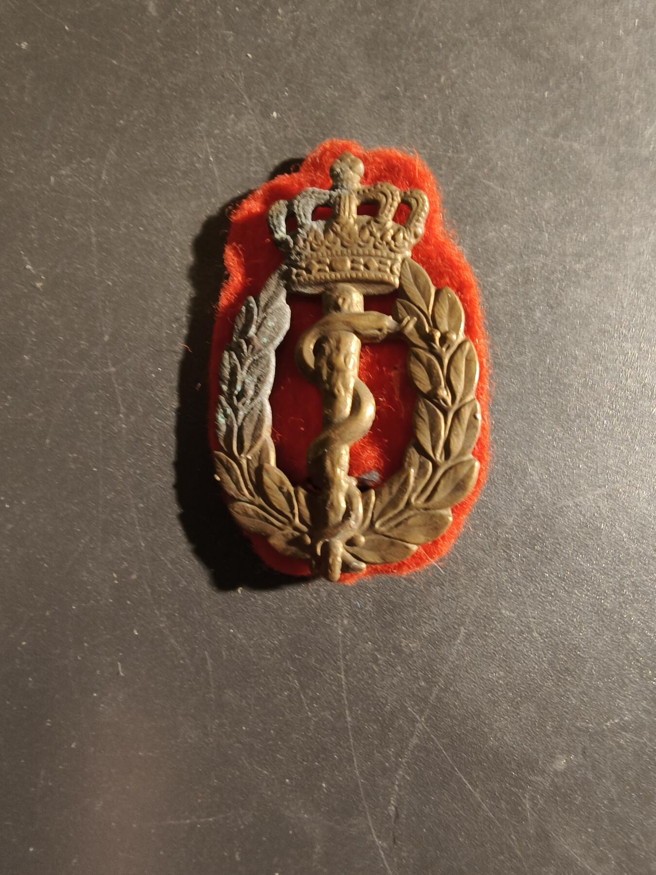 老王徽章第163期 13-15日三场连拍 16日统一发货  13、14日结束后可寄存 丹麦军医帽徽底衬完整