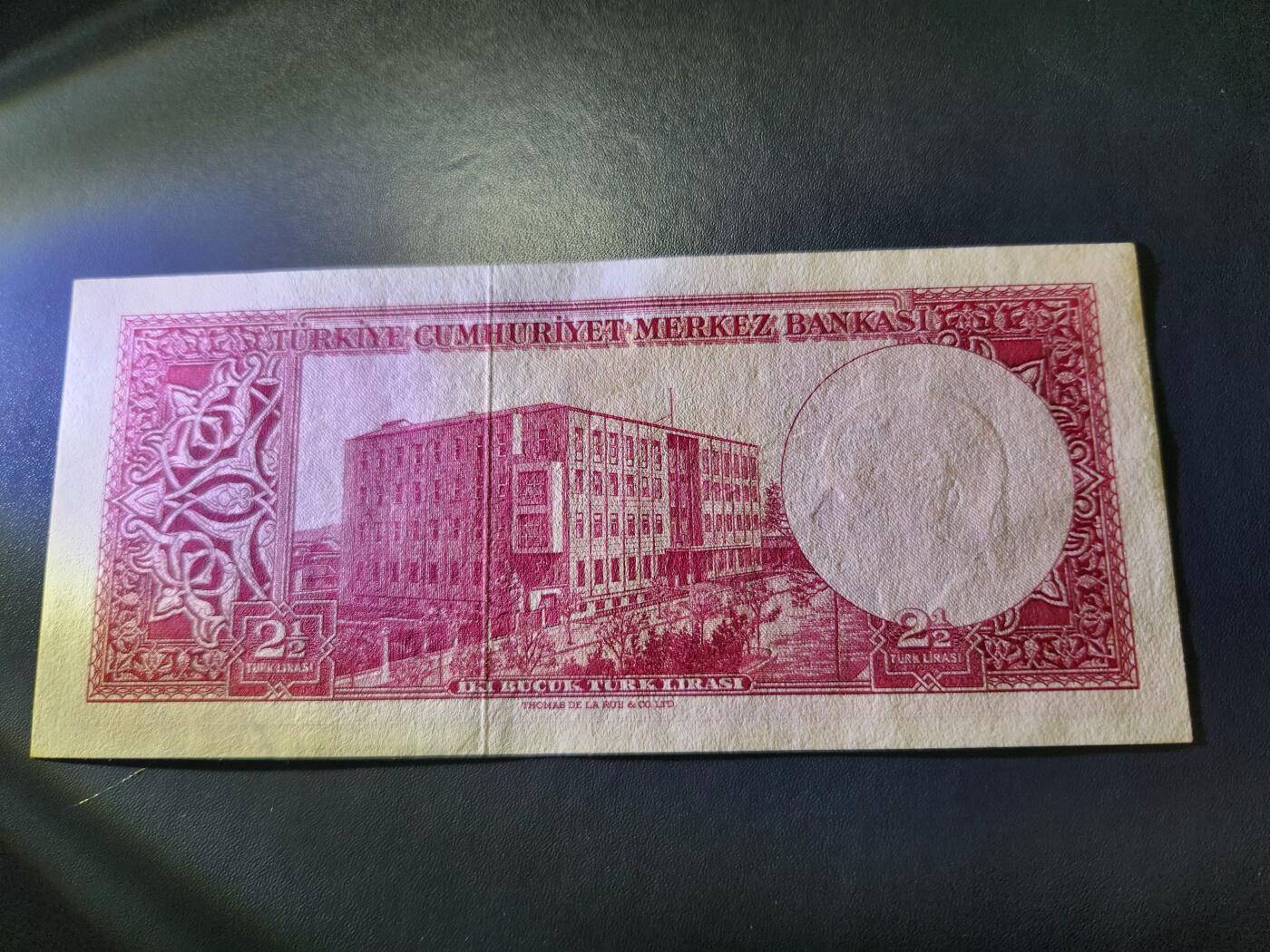 11月15号晚上8点 外国纸币自动截拍第58场 土耳其1952年2.5里拉 近新