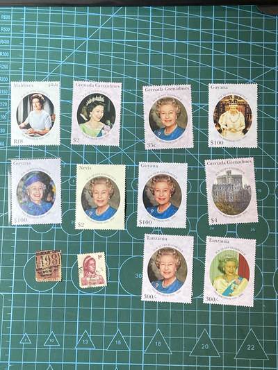 2025年第一百二十九场(总第一百五十五场）外国邮票、散币场(免佣金) - 10枚新邮票2枚旧邮票