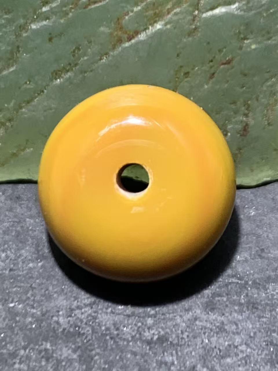 精美冰飘战国红玛瑙算盘珠一个，