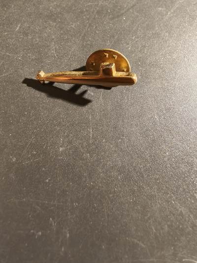 老王徽章第163期 13-15日三场连拍 16日统一发货  13、14日结束后可寄存 - 法国潜艇徽章