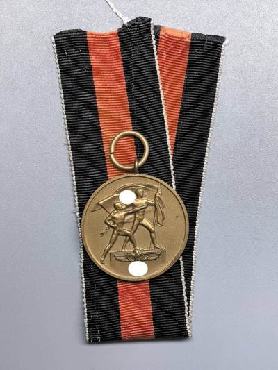 小驴勋章奖章收藏11月15日周六晚五点拍卖（珍爱和平，收藏战争，铭记历史，勿忘国耻，忠党爱国。有偿代拍，送拍规则在简介最后，参拍须阅读规则后再参拍，关系到运费包装发货时效真假辨别等关键信息，拍卖时不再发原图，看大图店主微信码在拍卖店铺介绍里） - d3苏台德回归奖章，铜质，最早期版本