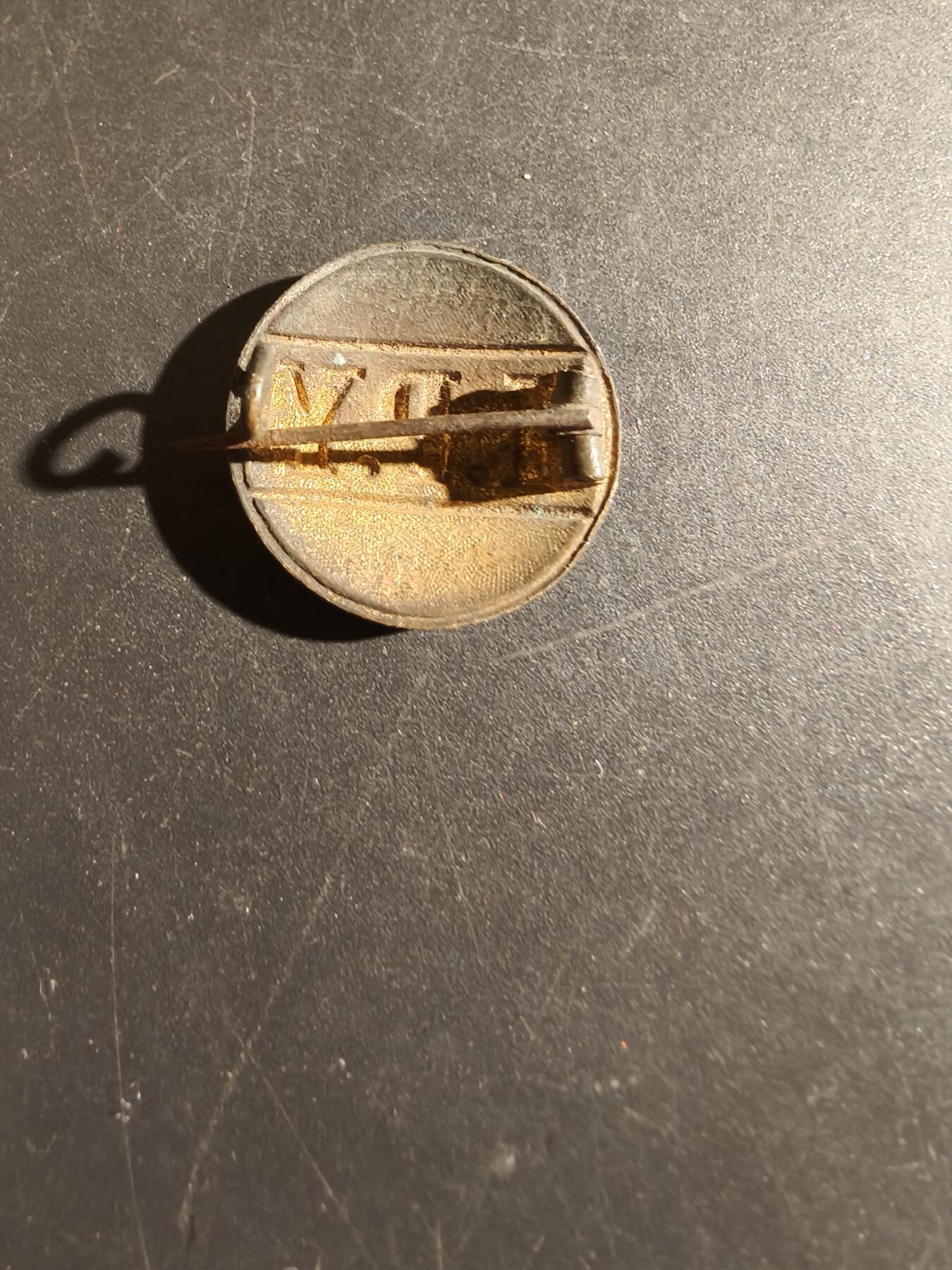 老王徽章第163期 13-15日三场连拍 16日统一发货  13、14日结束后可寄存 法国徽章