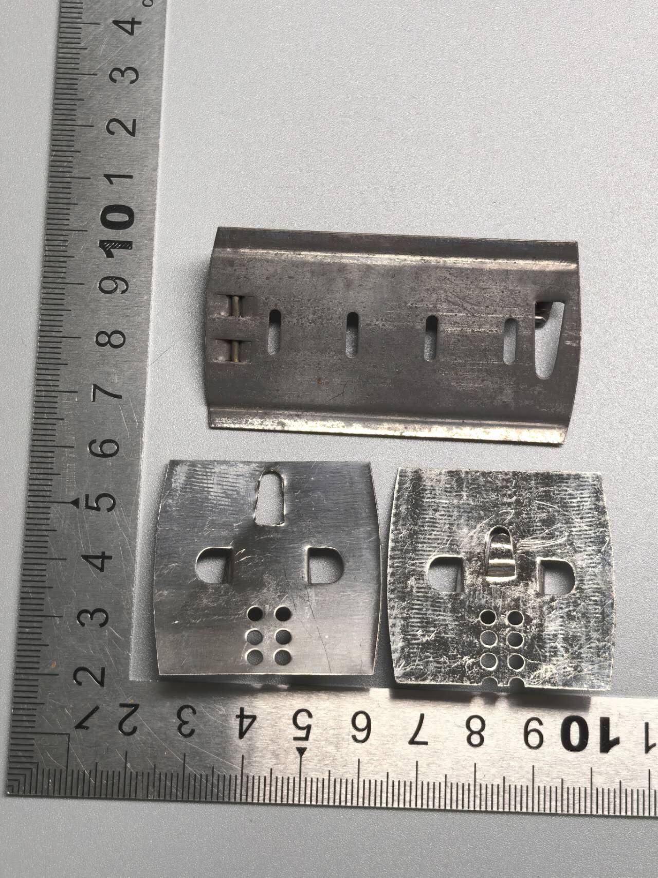 小驴勋章奖章收藏11月15日周六晚五点拍卖（珍爱和平，收藏战争，铭记历史，勿忘国耻，忠党爱国。有偿代拍，送拍规则在简介最后，参拍须阅读规则后再参拍，关系到运费包装发货时效真假辨别等关键信息，拍卖时不再发原图，看大图店主微信码在拍卖店铺介绍里）