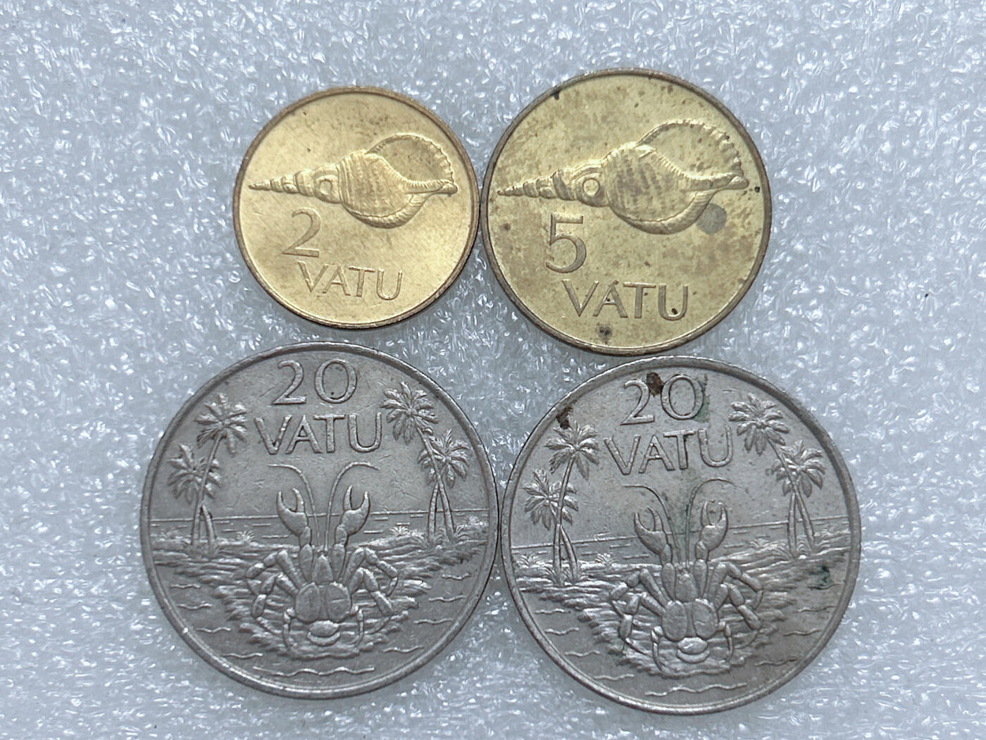 第一海外回流一元起拍收藏 散集专场  第266期 瓦努阿图硬币 4枚