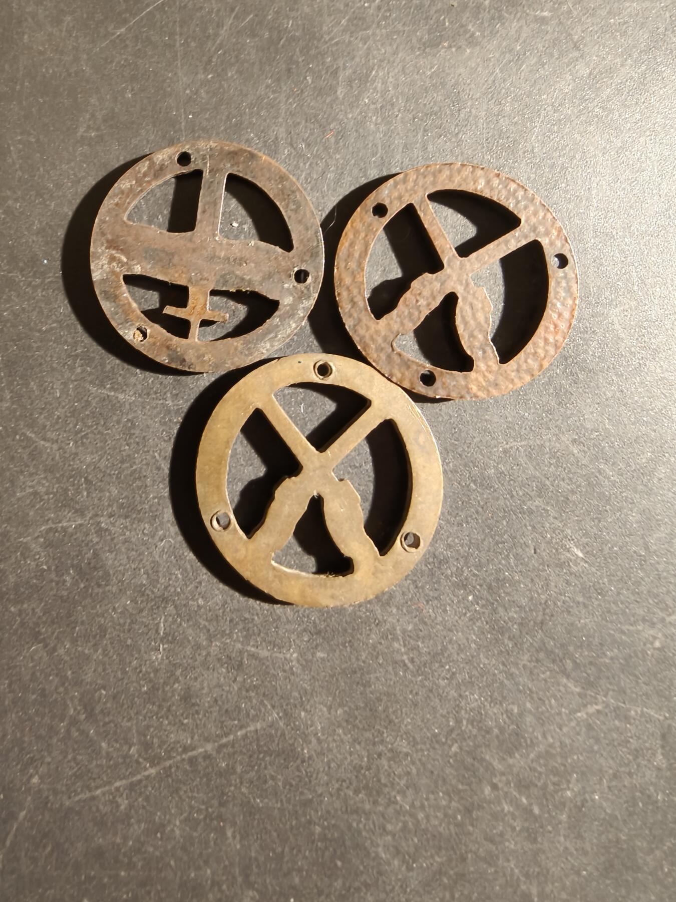 老王徽章第163期 13-15日三场连拍 16日统一发货  13、14日结束后可寄存