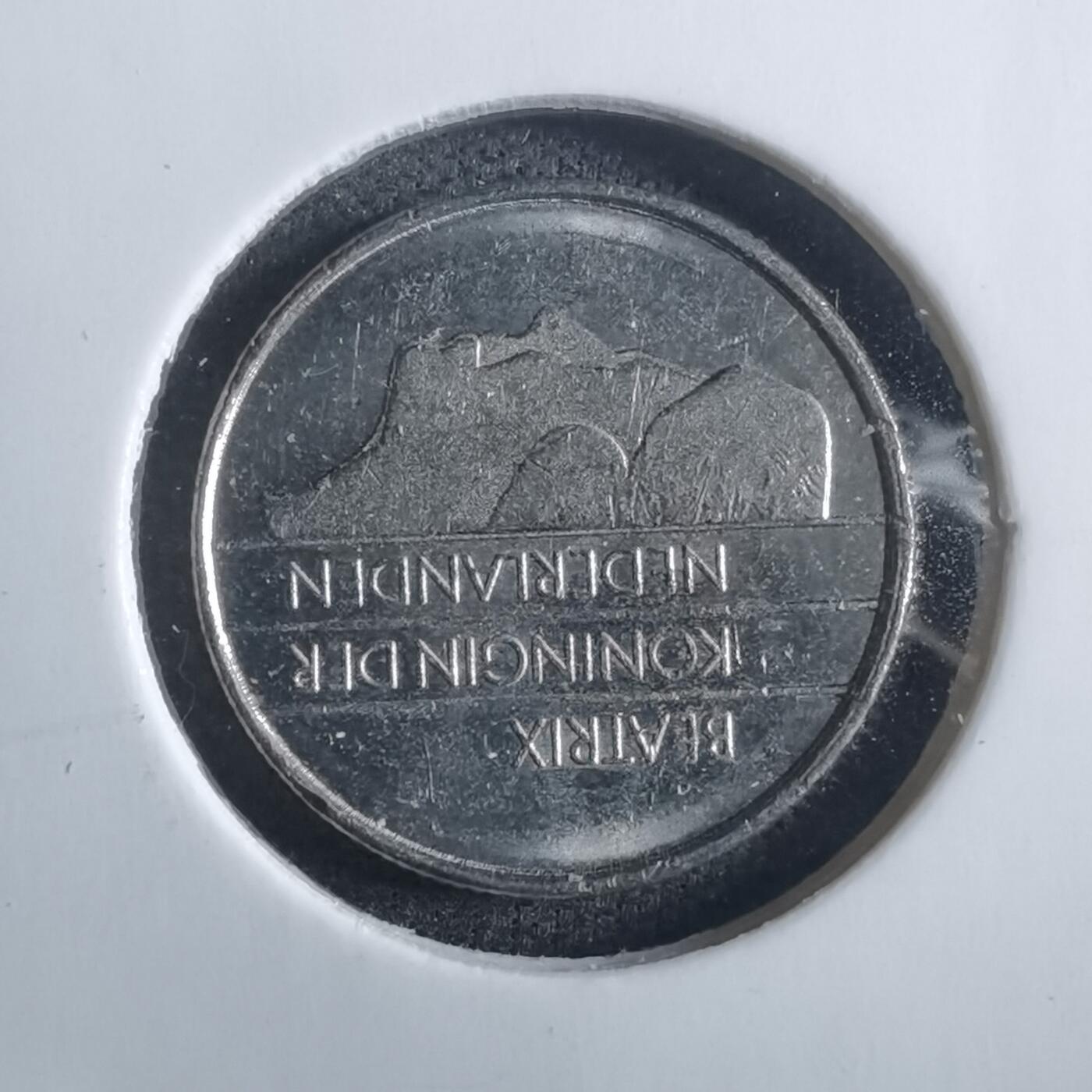 沼泽如烟--第905场 荷兰1986年10分